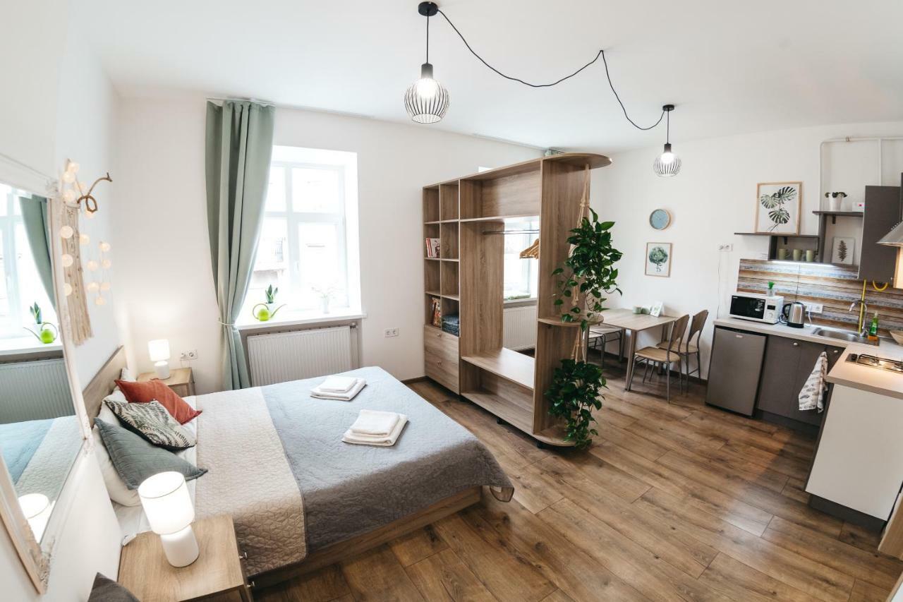 "Green Oasis Apartment" Lviv Kültér fotó